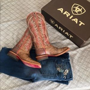 Ariat Vaquera boots in Dusted Wheat
